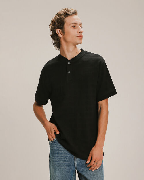 Polo Negro Textura